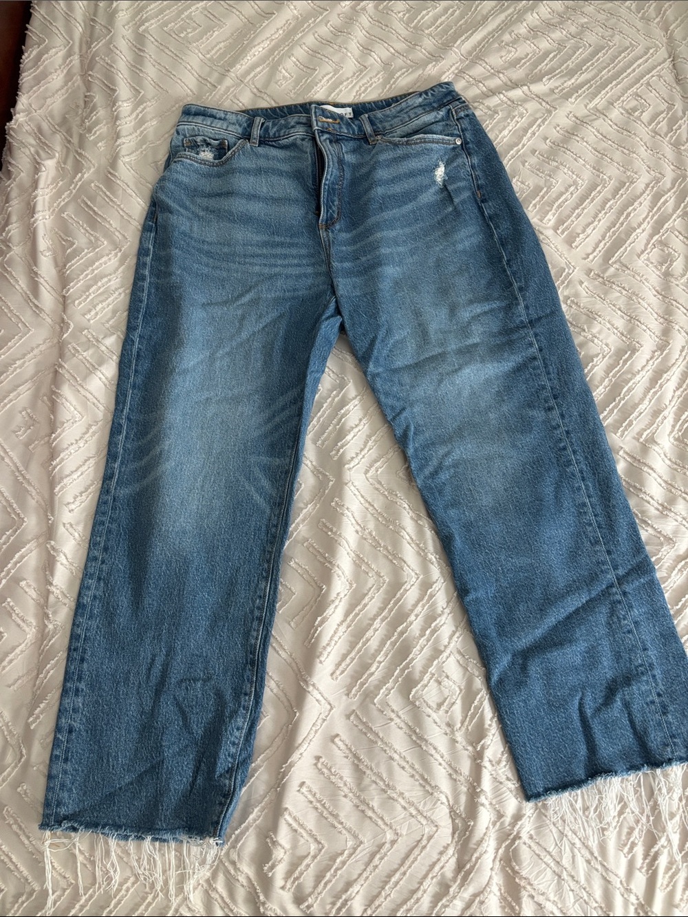LOFT Women's Light Relaxed Straight Jeans. Size 10